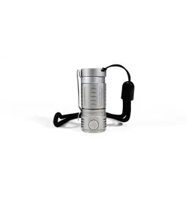 Titan Titanium EDC Lommelygte – 700 Lumen (IP68 Vandtæt) - Lygter og lanterner